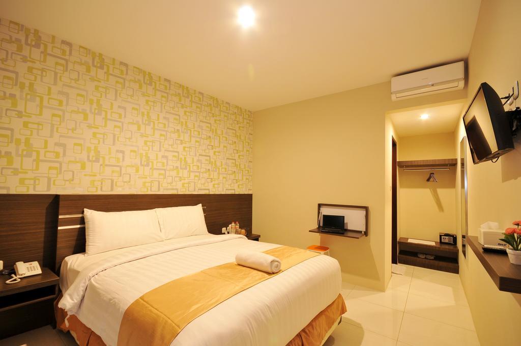 Nutana Hotel Lombok Mataram Habitación foto